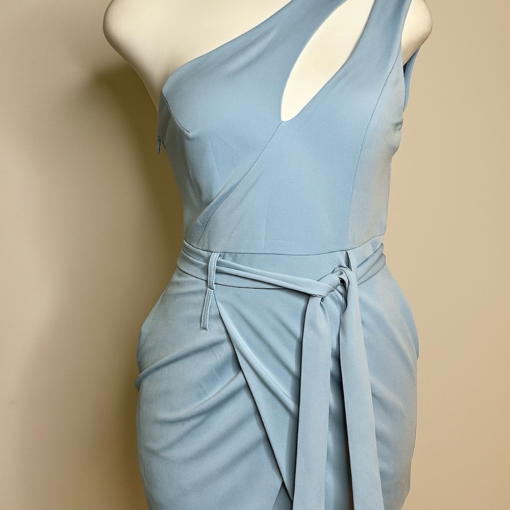 Chic One-Shoulder Dress in Soft Blue - Picture 2 of 2